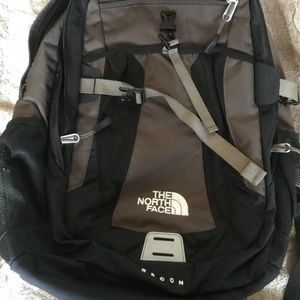 The north face recon backpack
